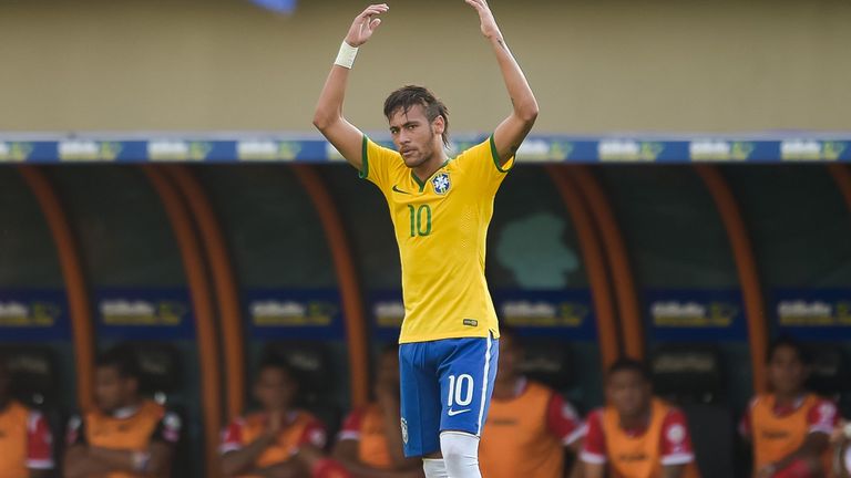 GOIANIA, BRAZIL - JUNE 03:  Neymar of Brazil celebrates after scoring a goal during the International Friendly Match between Brazil and Panama at Serra Dou