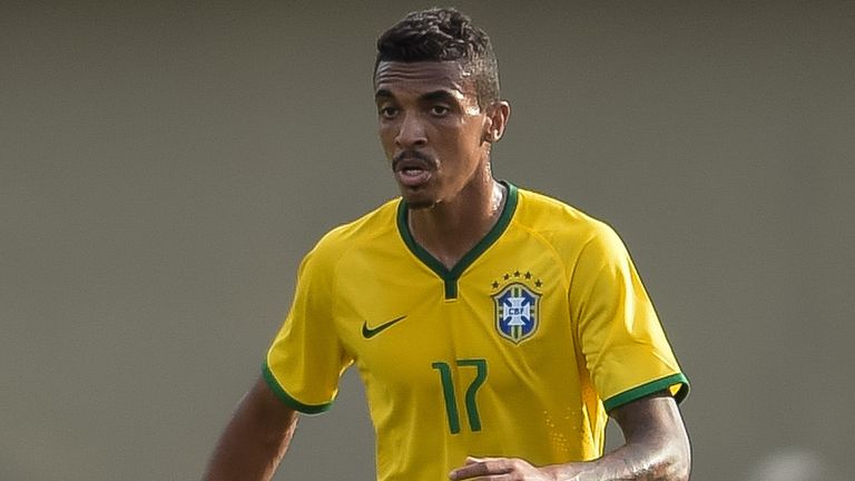 Luis Gustavo of Brazil runs the ball during the International Friendly Match between Brazil and Panama at Serra Dourada Stadium