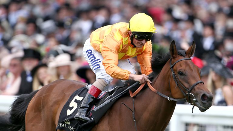 Cursory Glance wins the Albany Stakes under Andrea Atzeni
