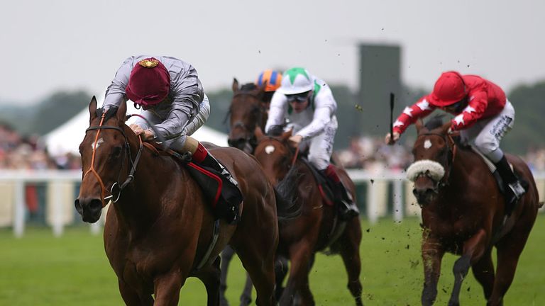Baitha Alga powers home in the Norfolk Stakes