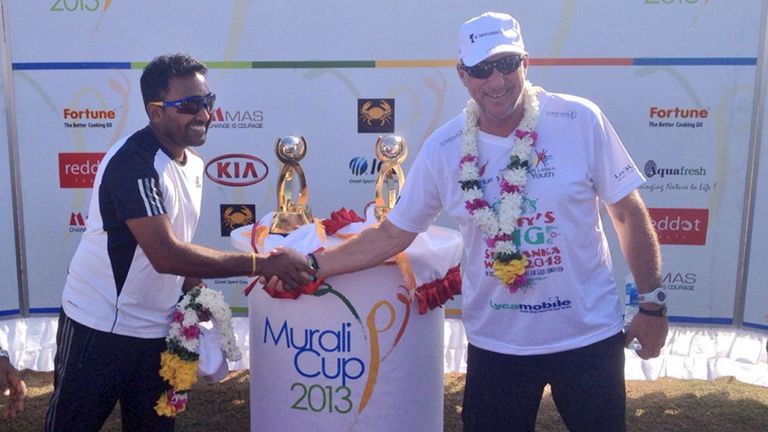 Mahela Jayawardene and Sir Ian Botham open the 2013 Murali Cup