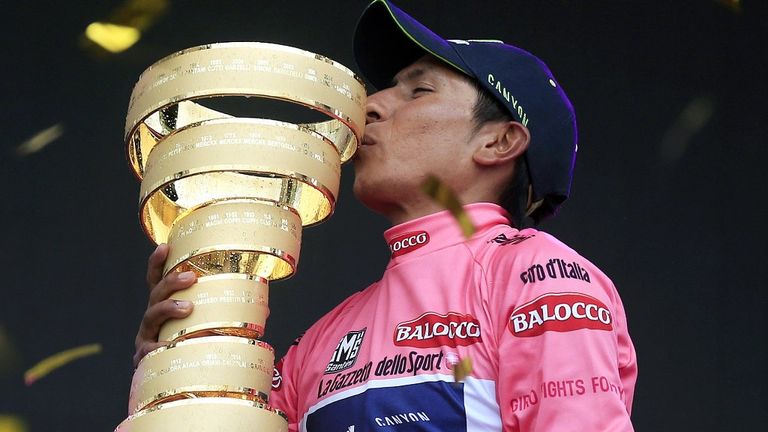 Colombia's Nairo Quintana kisses the trophy as he celebrates on the podium Giro d'Italia stage 21 Trieste