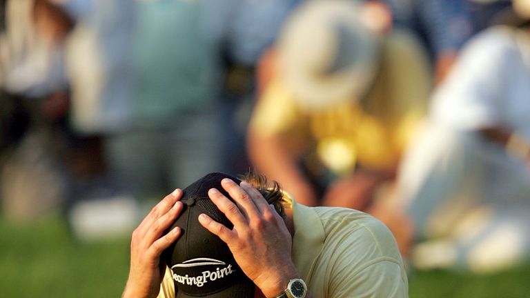 MAMARONECK, NY - JUNE 18:  Phil Mickelson waits on the 18th green during the final round of the 2006 US Open Championship at Winged Foot Golf Club on June 