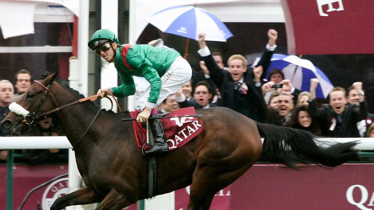 PARIS - OCTOBER 05:  Zarkava ridden by jockey Christophe Soumillon wins the Qatar Prix de l'Arc de Triomphe on October 5, 2008 in Longchamp, France.
