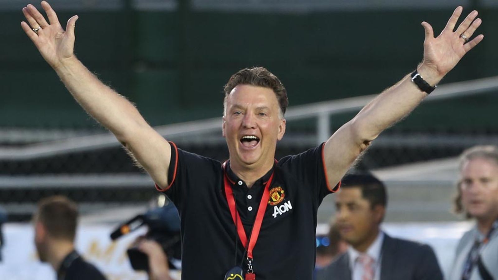 Manchester United boss Louis van Gaal has found early success with 3-5