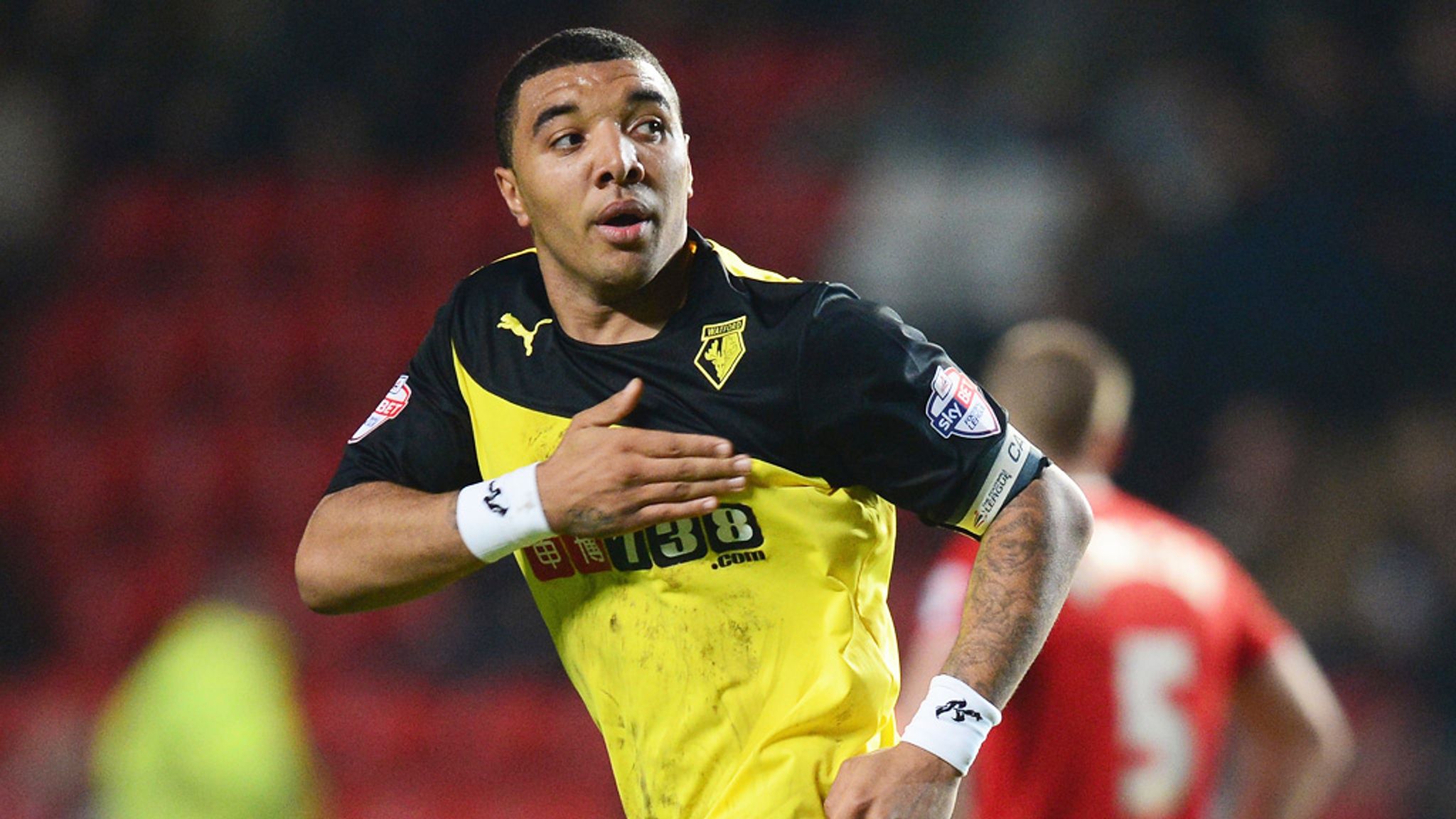 Championship: Ten-man Watford Beat Huddersfield 4-2 At Vicarage Road ...