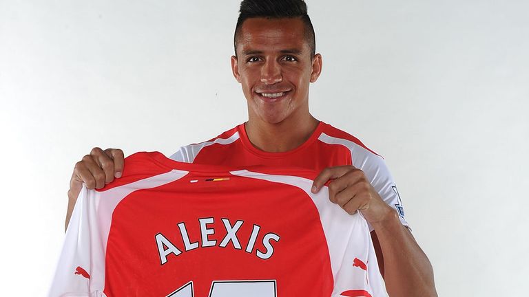 Alexis Sanchez is looking forward to teaming up with Mesut Ozil