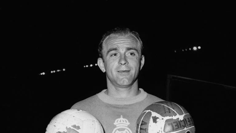 PARIS, FRANCE - JUNE 12:  Portrait of Argentinian-born Spanish forward Alfredo Di Stefano taken 12 June 1956 in Paris. Born in Buenos Aires, Di Stefano bec
