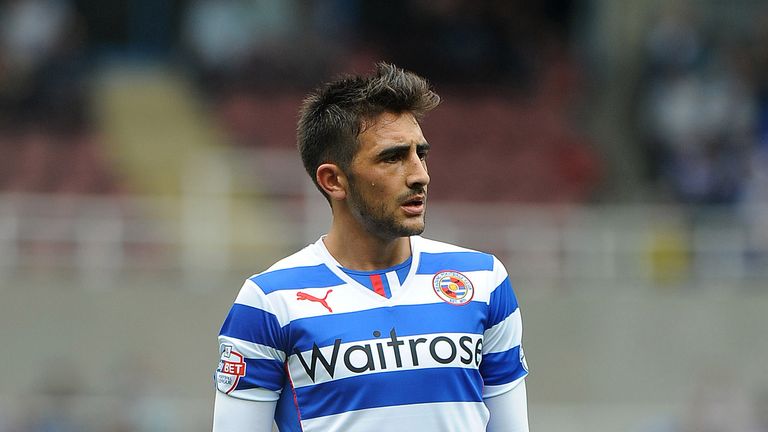 Jem Karacan of Reading during the Sky Bet Championship match between Reading v Watford 