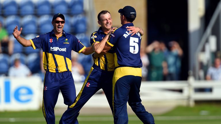 Graham Wagg celebrates a wicket with Jim Allenby. Glamorgan v Gloucestershire. T20 Blast. Cardiff.