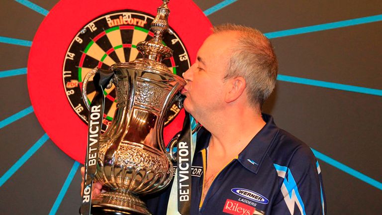 Phil Taylor World Matchplay final photo credit Lawrence Lustig PDC