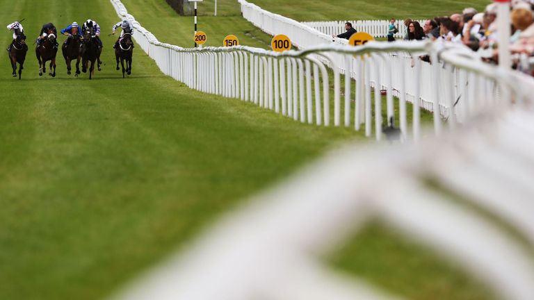 The Curragh: Later start than normal to the 2015 Flat season
