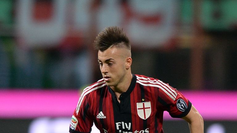 Stephan El Shaarawy of AC Milan in action during the Serie A match between AC Milan and US Sassuolo Calcio at San Siro Stadium on M