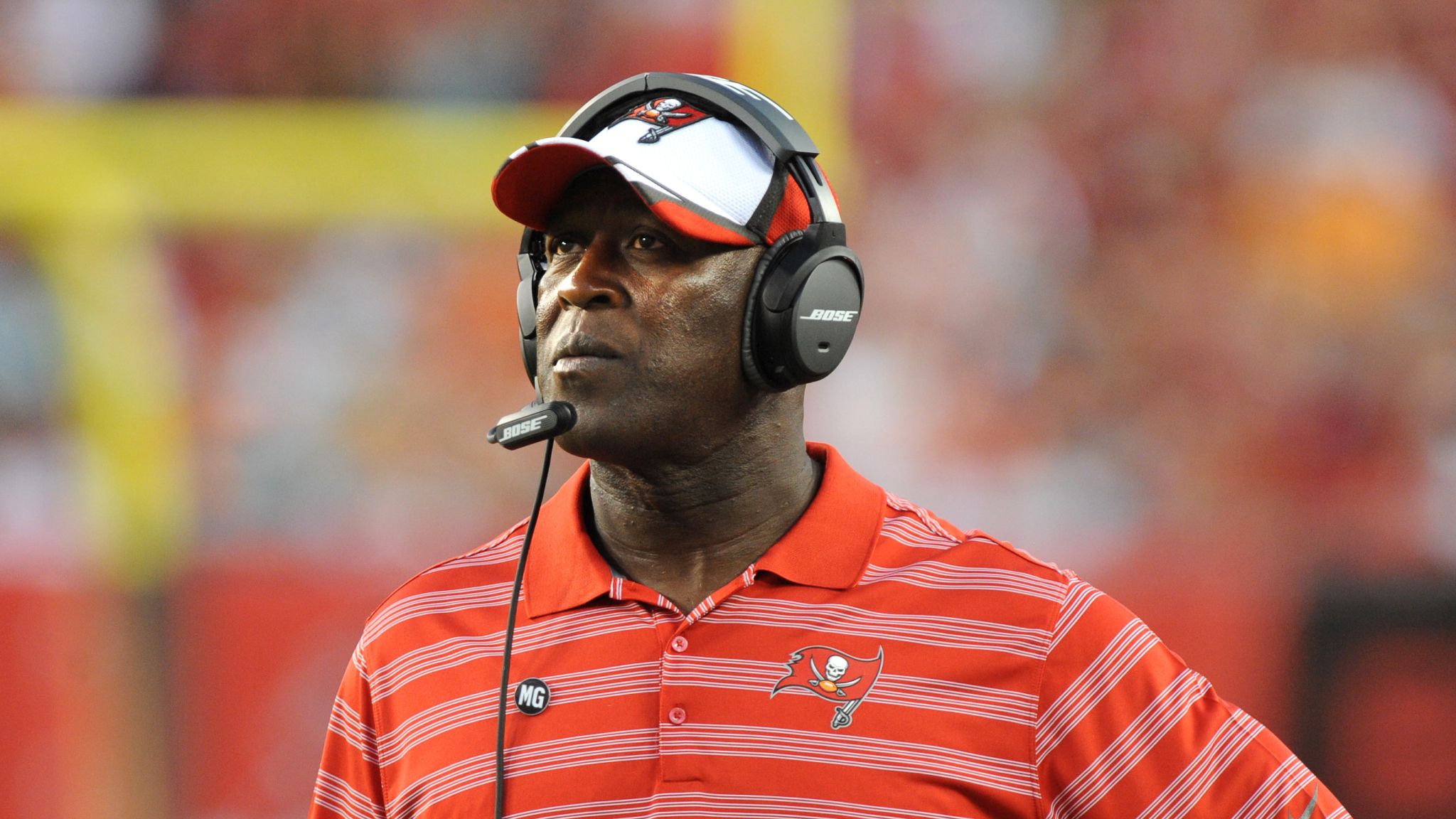 Lovie Smith back in Chicago as Bucs coach