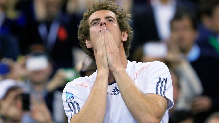 Andy Murray celebrates defeating Novak Djokovic at the 2012 US Open final