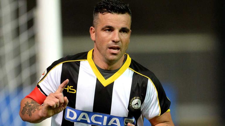 UDINE, ITALY - AUGUST 31:  Antonio Di Natale of Udinese celebrates after scoring his opening goal during the Serie A match between Udinese Calcio and Empol