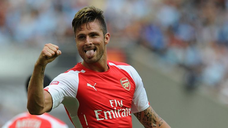 Olivier Giroud celebrates scoring the 3rd Arsenal goal during the FA Community Shield match between Arsenal and Manchester City at Wembley Stadium