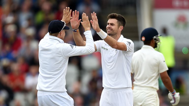 MANCHESTER, ENGLAND - AUGUST 07:  England bowler James Anderson (c) celebrates with team mates after dismissing India batsman Vijat Kohli during day one of