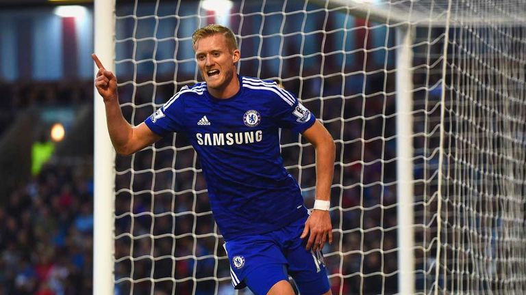 BURNLEY, ENGLAND - AUGUST 18:  Andre Schurrle of Chelsea celebrates scoring their second goal during the Barclays Premier League match between Burnley and 