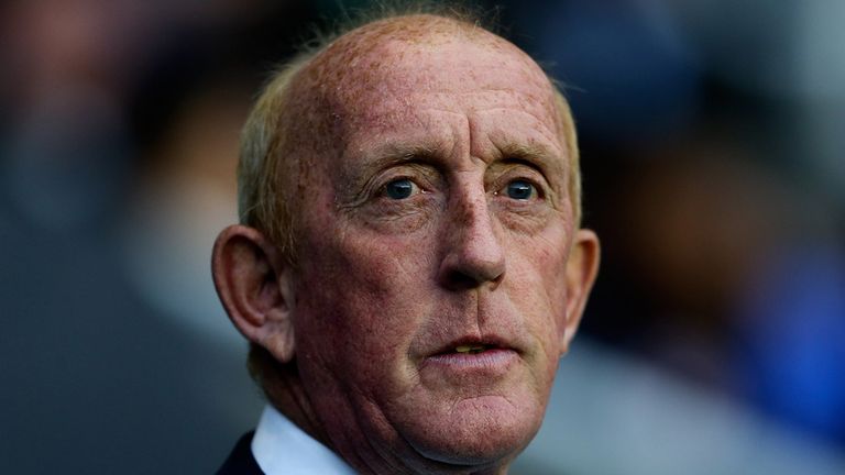 Huddersfield manager Mark Lillis looks on prior to the Sky Bet Championship match between Reading and Huddersfield Town