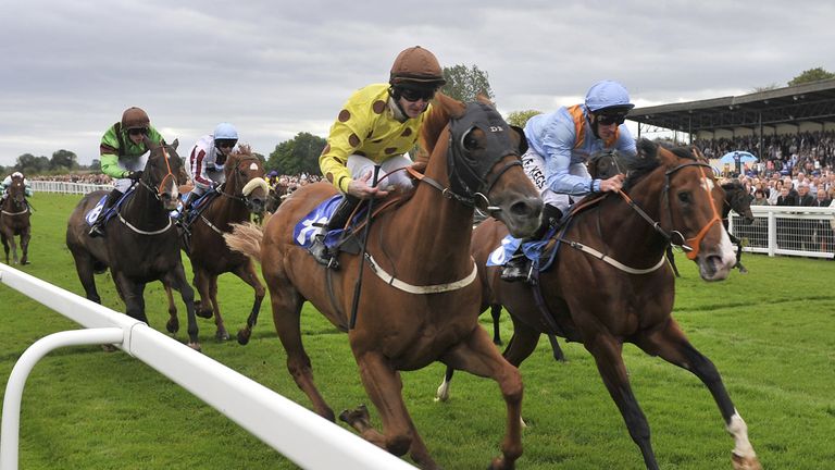 Duke Cosimo and Graham Gibbons are narrow winners of the William Hill Silver Trophy