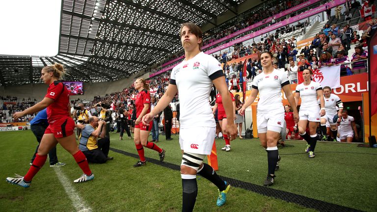 ngland Captain Katy Mclean leads the team out ahead of the IRB Women's Rugby World Cup 2014 Final