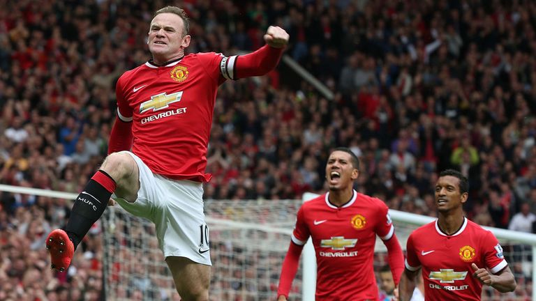 Wayne Rooney celebrates his equaliser 