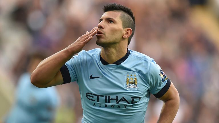 Sergio Aguero celebrates 