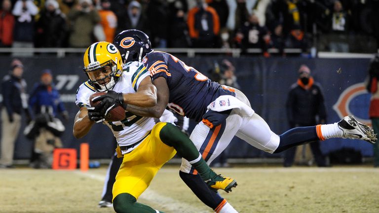Randall Cobb of the Green Bay Packers catches the game winning catch against the Chicago Bears