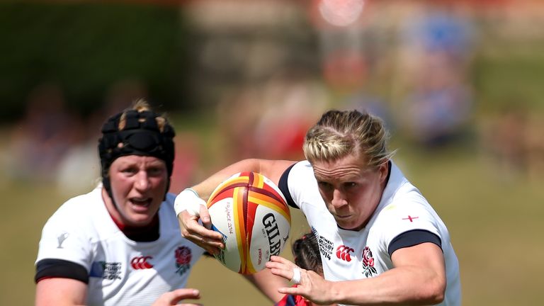 PARIS, FRANCE - AUGUST 05:  Danielle Waterman of England breaks through to score a try during the IRB Women's Rugby World Cup match between England and Spa