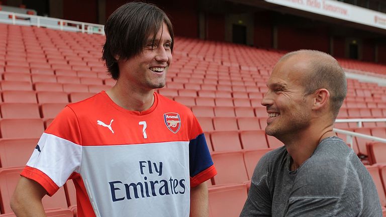 Arsenal's Tomas Rosicky with ex player Freddie Ljungberg 