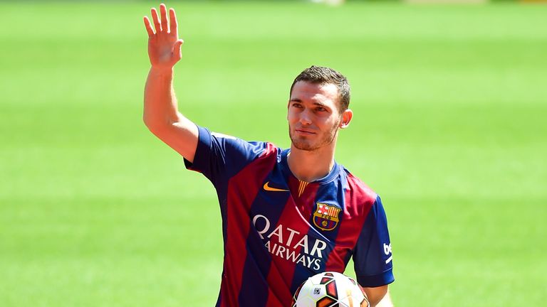 Thomas Vermaelen unveiled as a new player at Barcelona