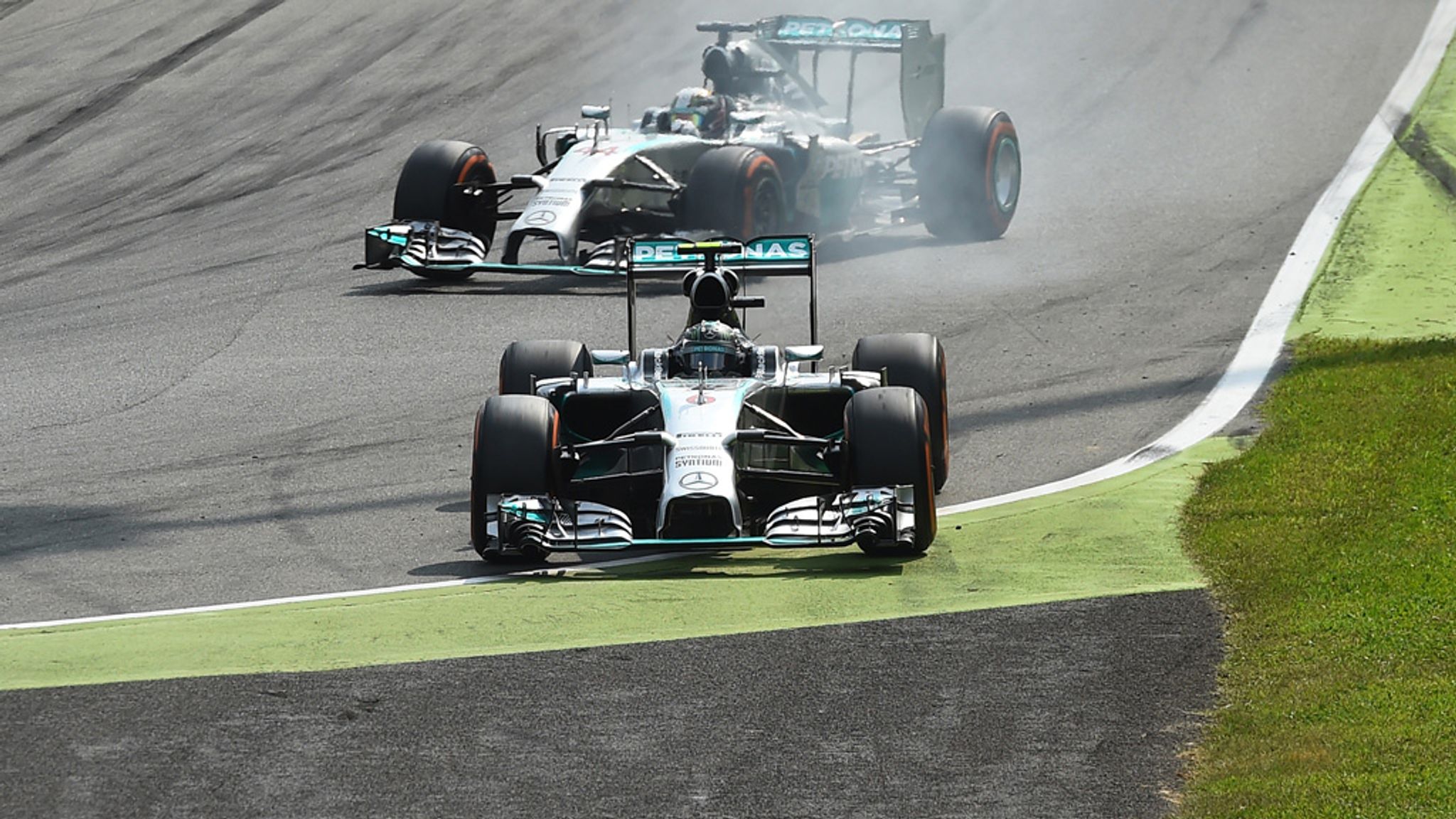 Lewis Hamilton states his championship intentions in Monza with emphatic  win | F1 News | Sky Sports, image size:2048x1152
