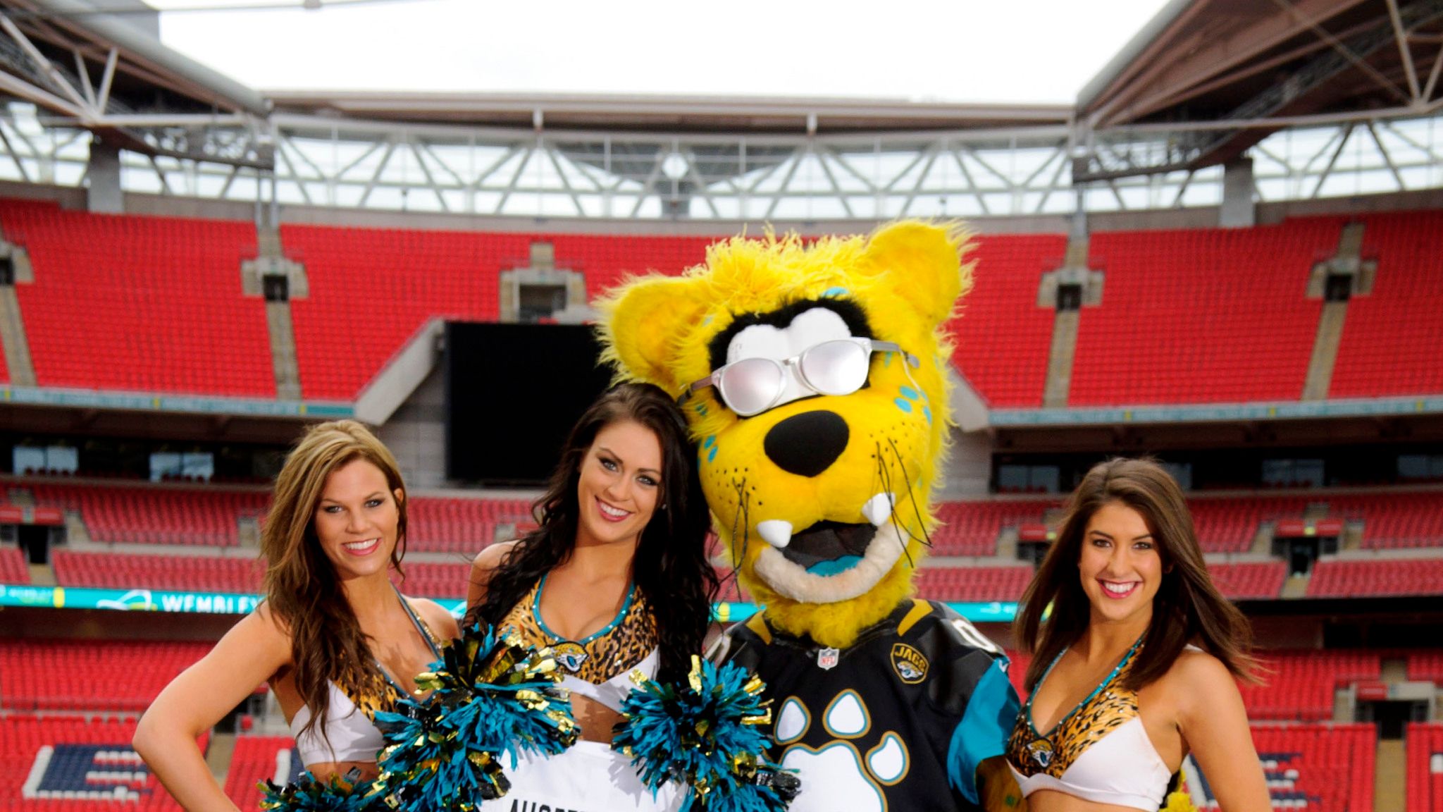 The ROAR Of The Jaguars–Part Two – Ultimate Cheerleaders