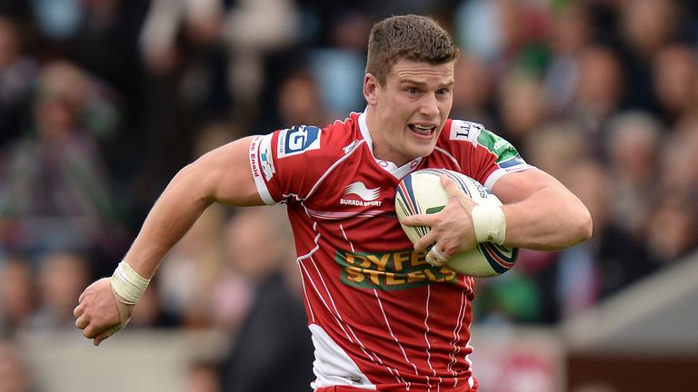 Scott Williams: Helped his side to a win in first appearance for Scarlets for six weeks