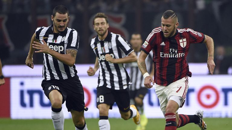 Jeremy Menez charges forward