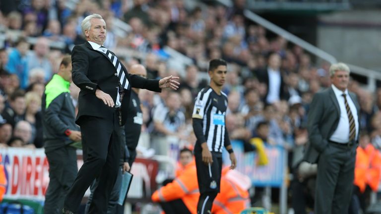 Newcastle boss Alan Pardew during the game with Hull City