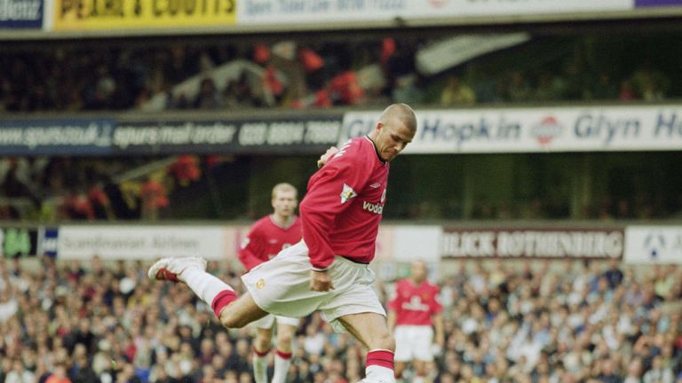 David Beckham Manchester United Tottenham 2001