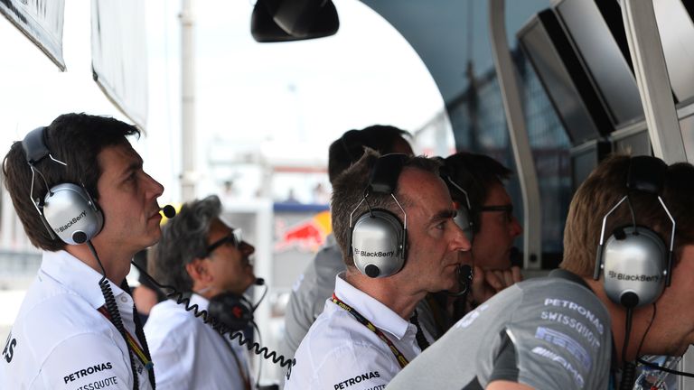 Paddy Lowe and Toto Wolff on the pitwall
