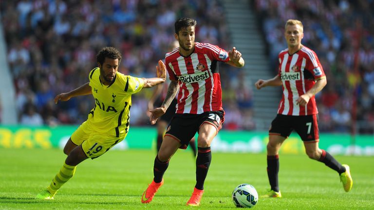 Sunderland player Ricardo Alvarez (c) in action during the Premier League match between Sunderland and Tottenham