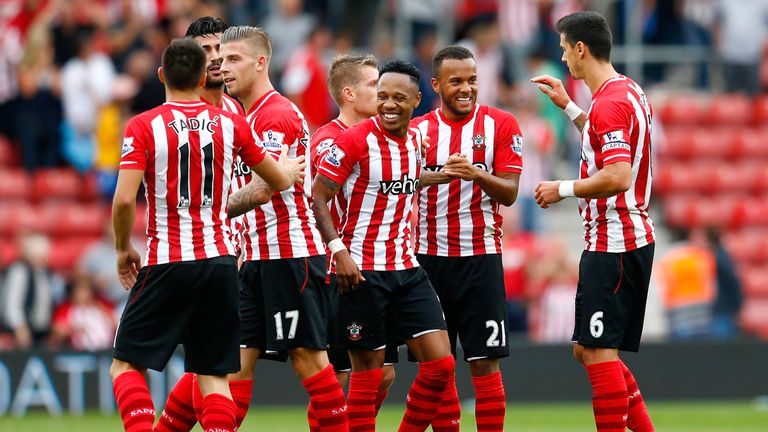 Southampton celebrate their victory at the end of the match after Graziano Pelle made it 2-1