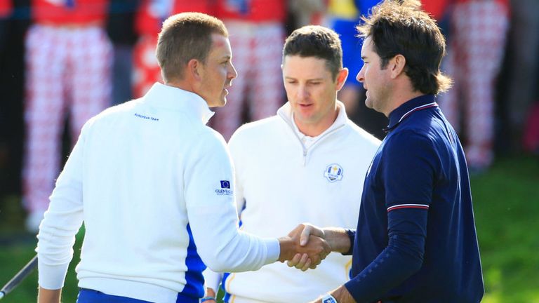 Henrik Stenson (L) and Justin Rose defeat Bubba Watson (R) and Matt Kuchar 3&2 