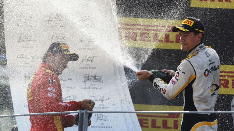 Jolyon Palmer sprays the champagne (GP2 Series Media)