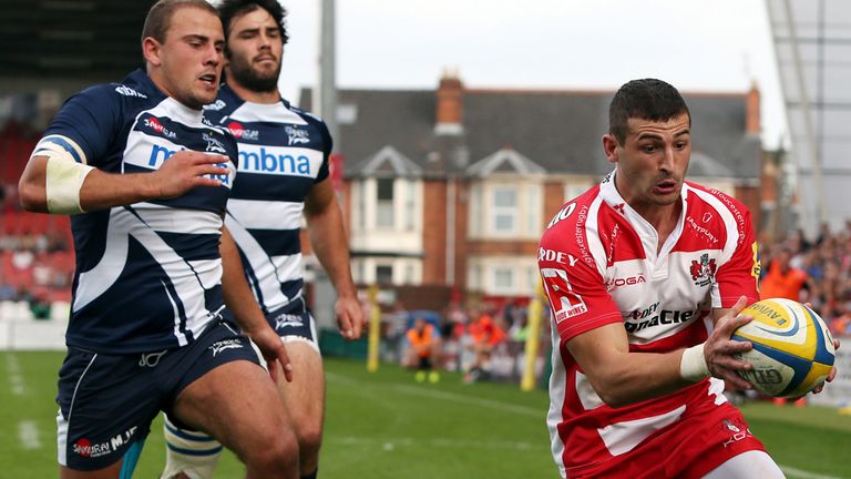 GLOUCESTER, ENGLAND - SEPTEMBER 13:  Jonny May of Gloucester Rugby scores a try against Sale Sharks during the Aviva Premiership match between Gloucester R