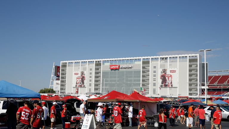 Fans tailgate before the game between the San Francisco 49ers and the Chicago Bears at Levi's Stadium