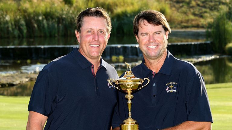 Phil Mickelson of the USA team poses with Paul Azinger 