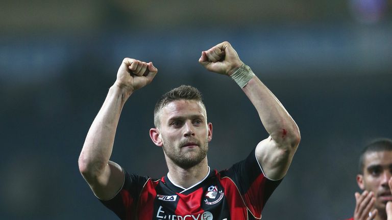 Simon Francis of Bournemouth celebrates their victory to the fans at the final whistle during the Sky Bet Championship match