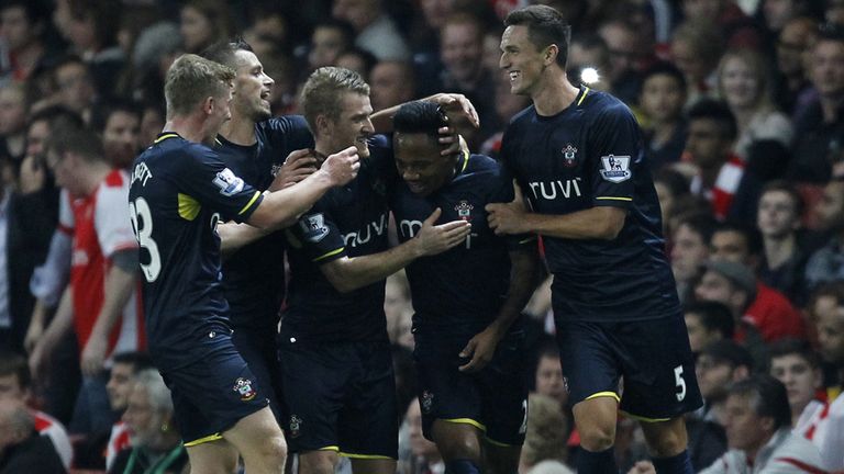 Southampton's English defender Nathaniel Clyne (2nd R) celebrates scoring 