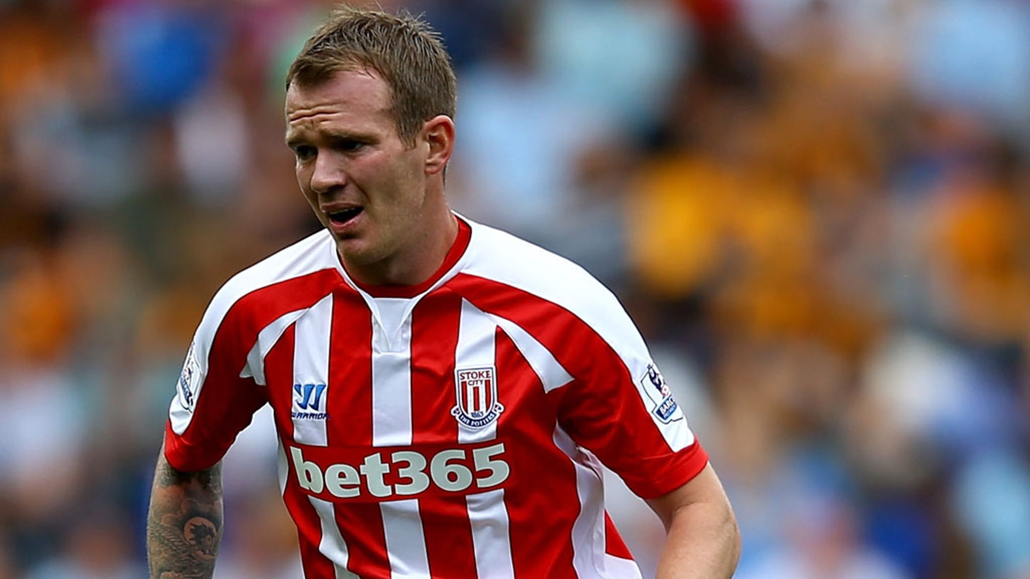 Glenn Whelan signs one-year extension with Stoke | Football News | Sky ...