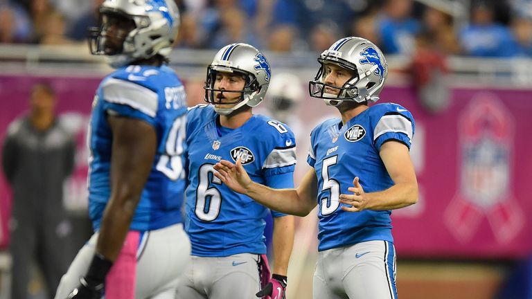 Alex Henery (No 5) of the Detroit Lions reacts after a missed field goal 